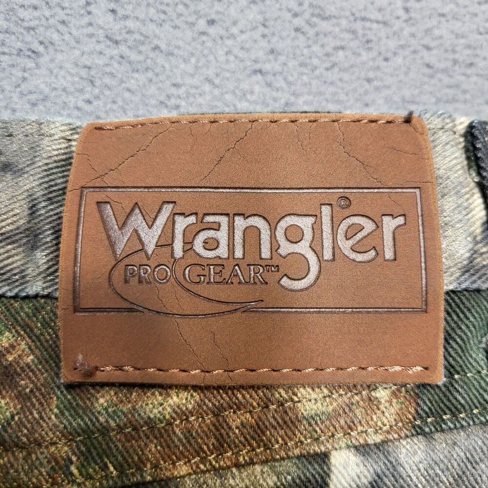 Wrangler Jeans Men's 40x30 Camouflage Pro Gear Mossy Oak Tree Stand Camo - Picture 3 of 9